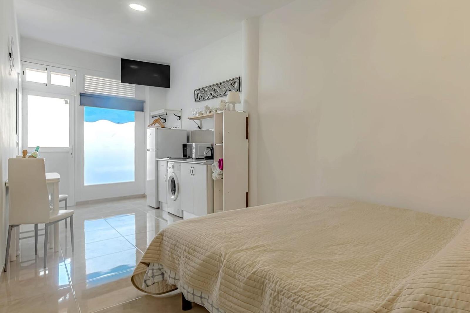 Apartment On Pinta Beach Costa Adeje  Ngoại thất bức ảnh